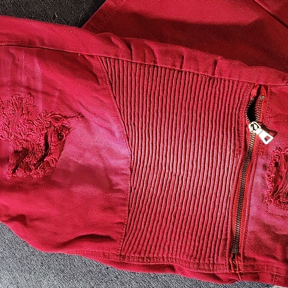 Perfect for Holday parties Red moto jeans - Picture 4 of 6
